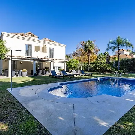 Villa Stunning 5 Bedroom In Puerto Banus With Pool Marbella