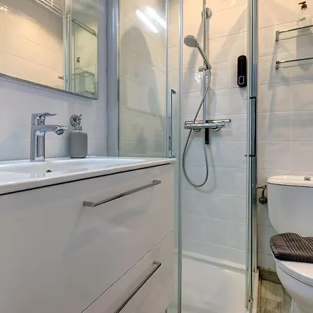 Stunning 5 Bedroom In Puerto Banus With Pool