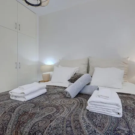 Villa Stunning 5 Bedroom In Puerto Banus With Pool Marbella
