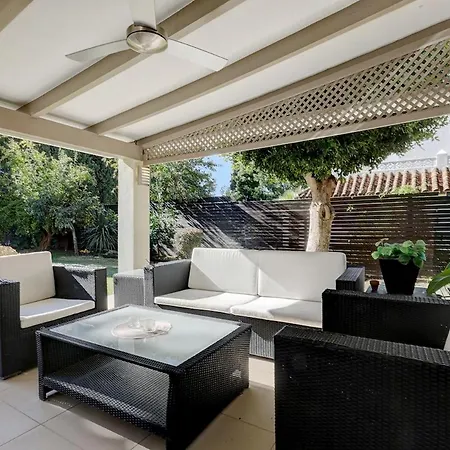 Villa Stunning 5 Bedroom In Puerto Banus With Pool